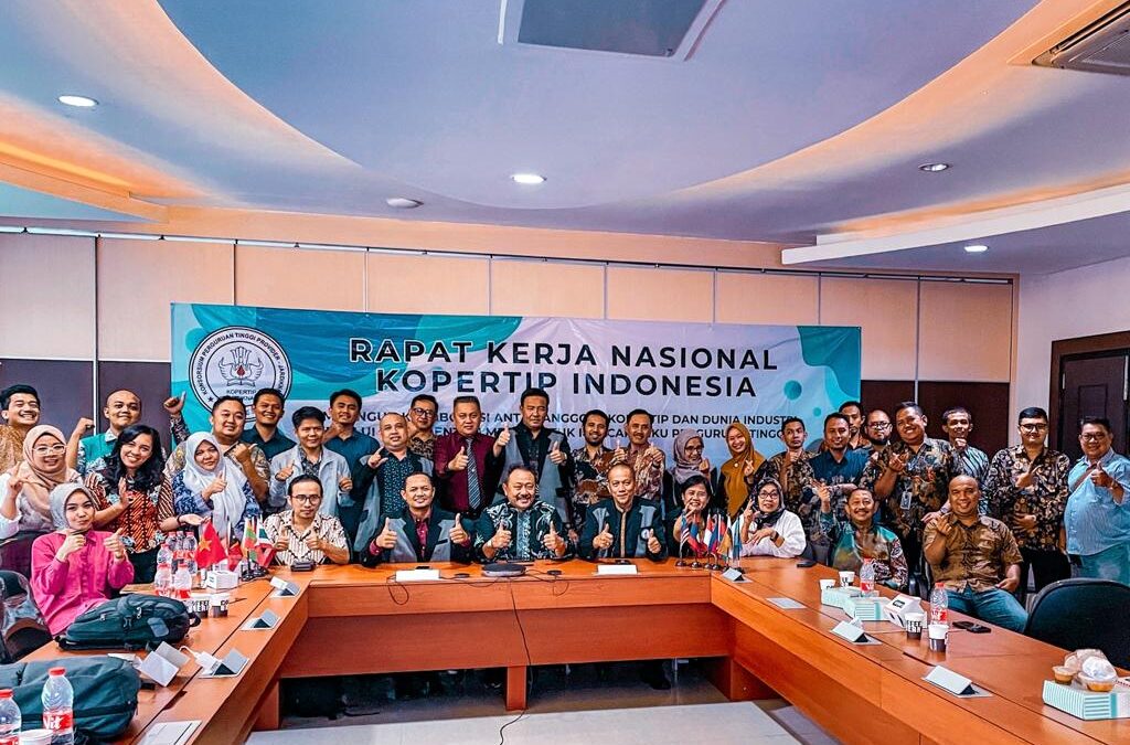 STIKes YLPP dalam mengikuti Rakernas KOPERTIP Indonesia